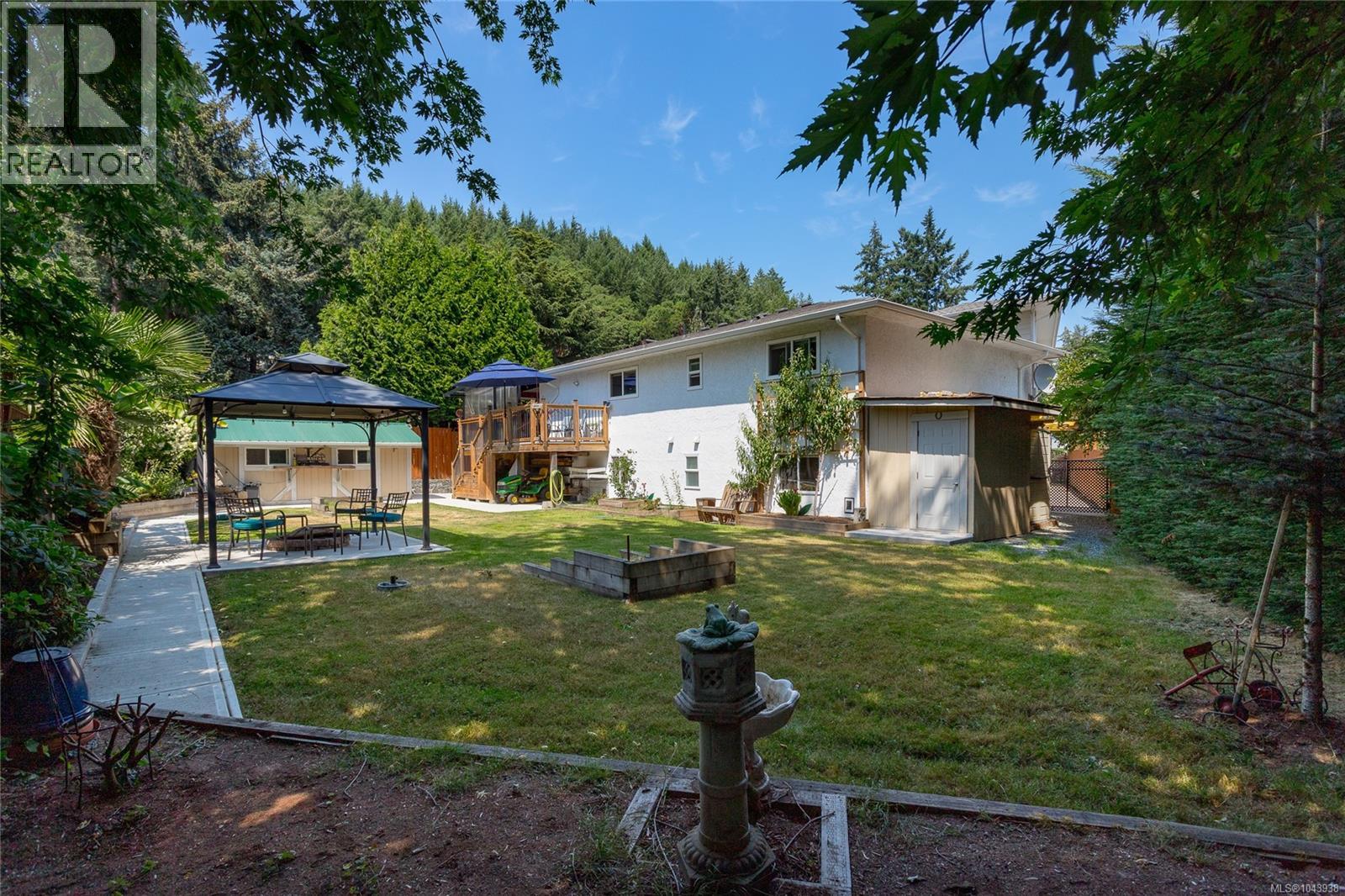 1327 Justine Pl - 64