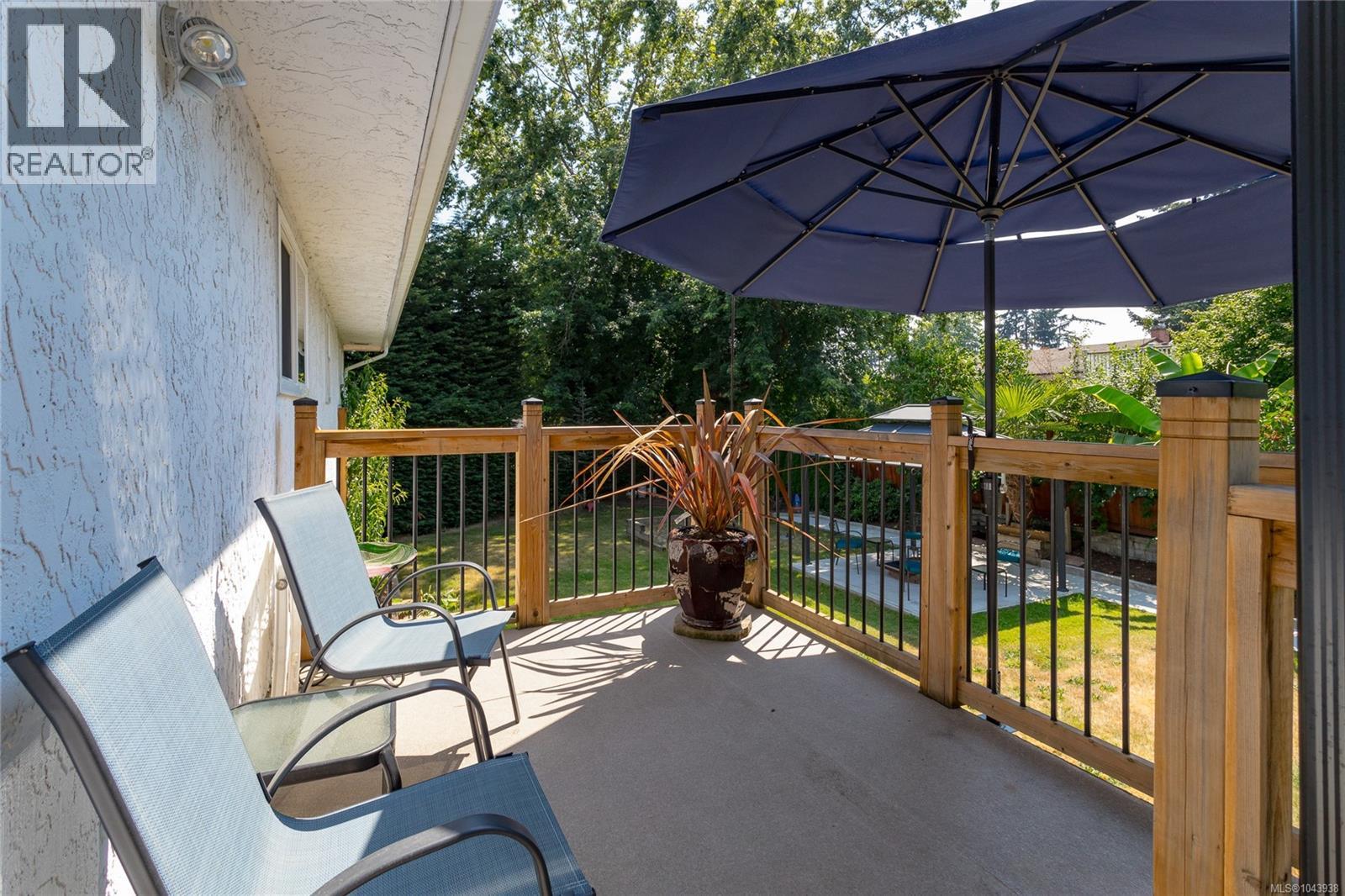 1327 Justine Pl - 55