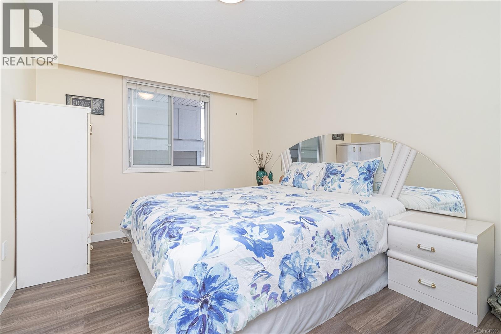 1327 Justine Pl - 31