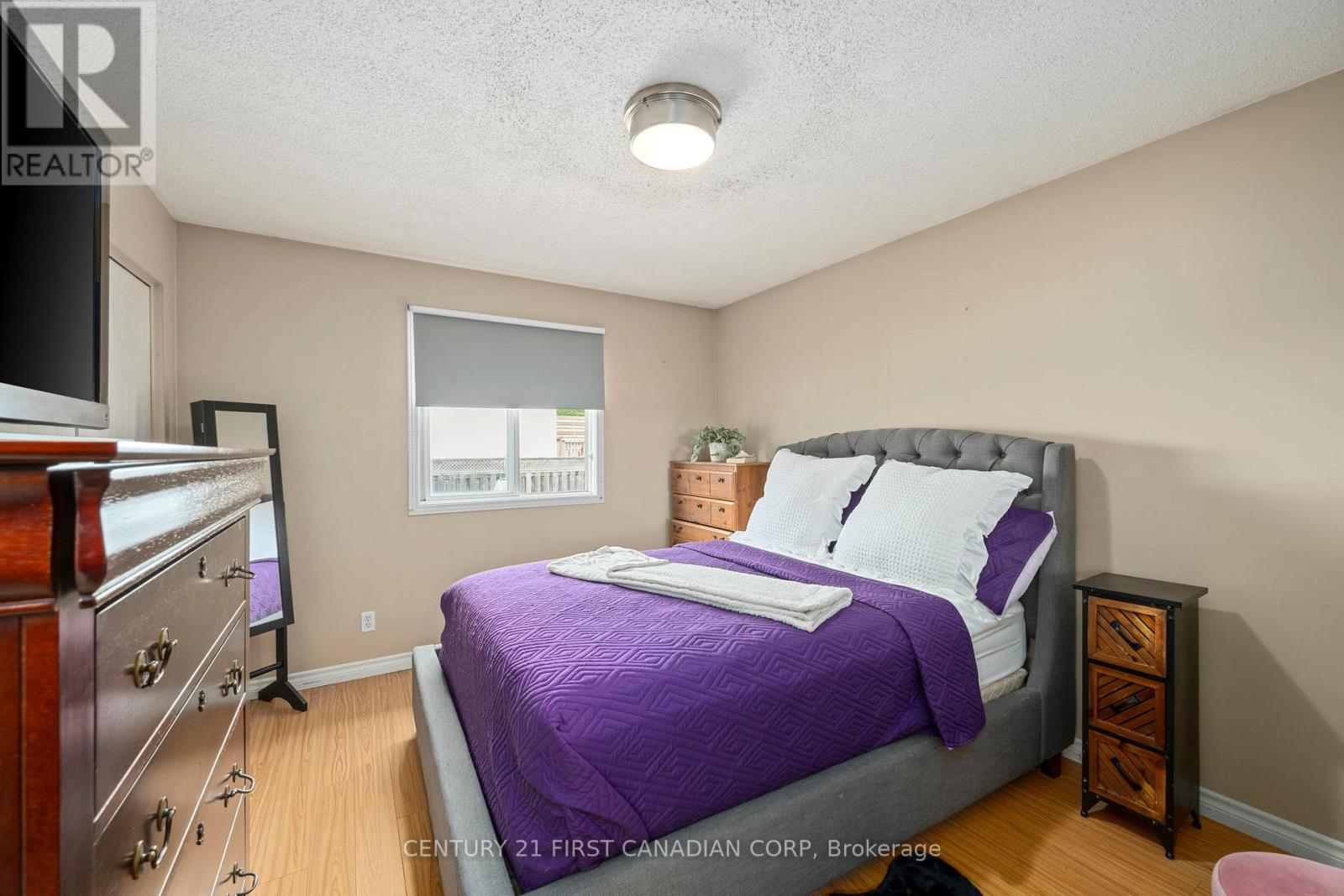 902 RAILTON AVENUE - 12