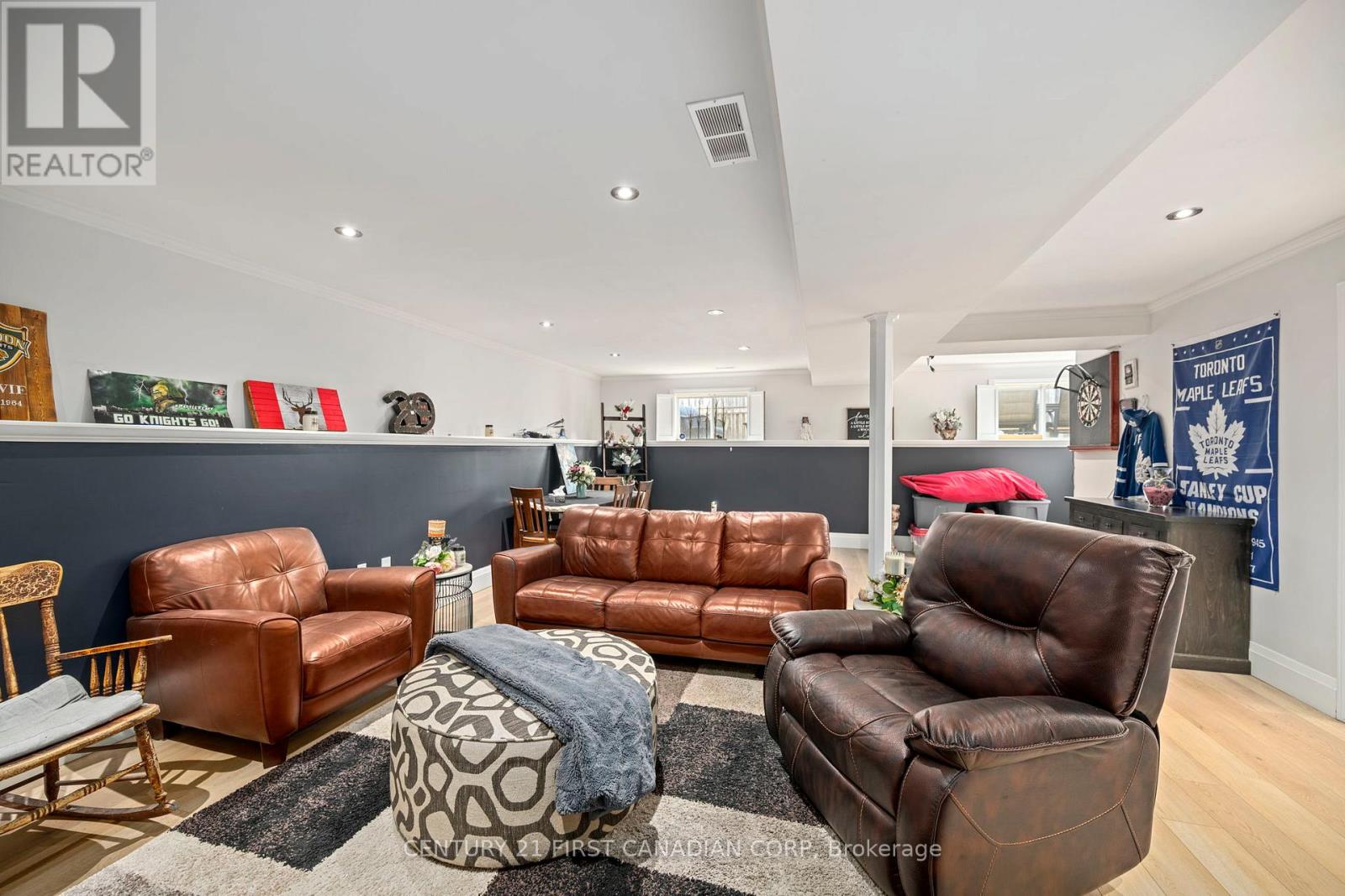 902 RAILTON AVENUE - 21