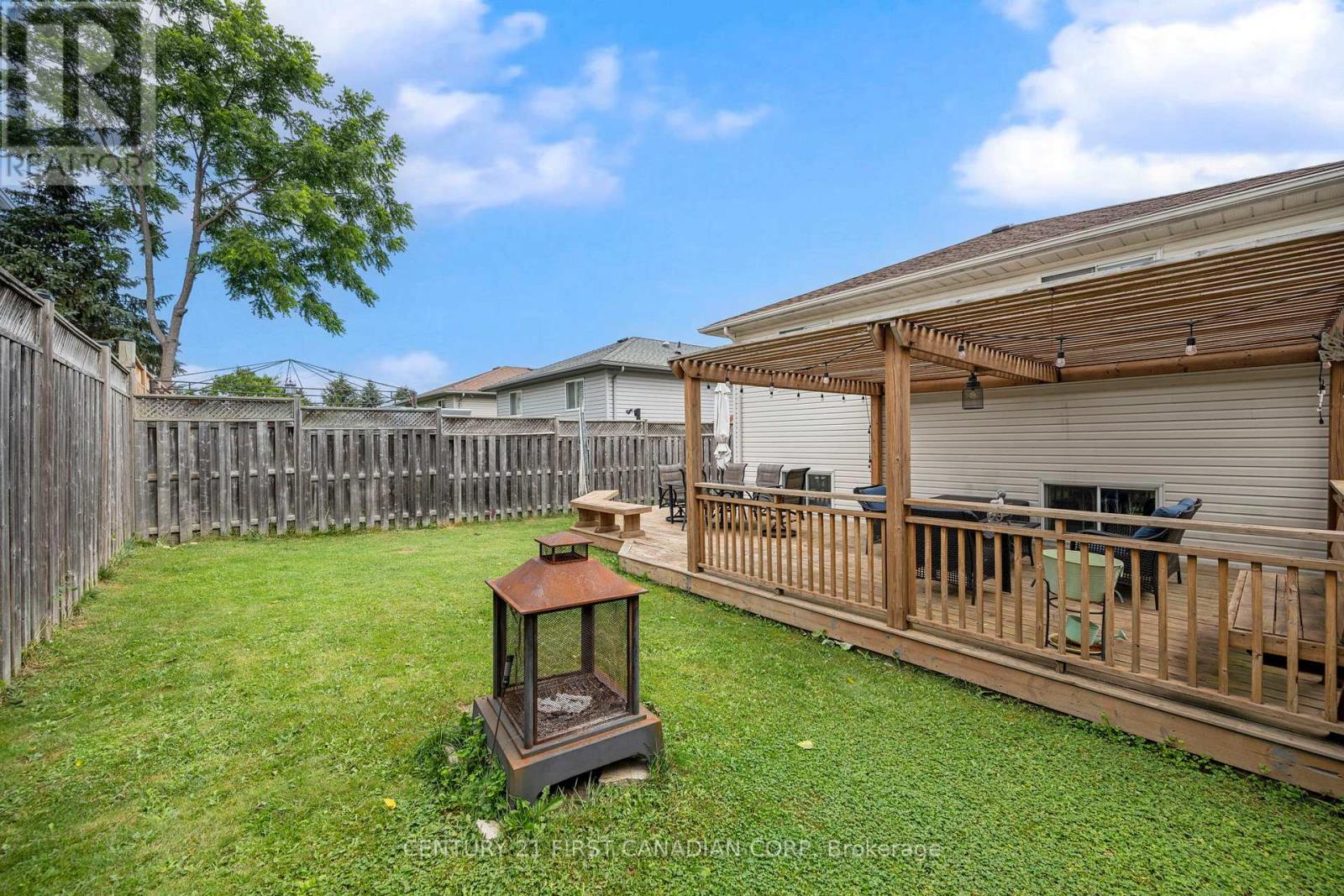 902 RAILTON AVENUE - 31