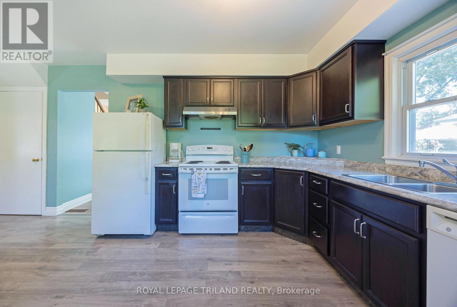1874 CHURCHILL AVENUE - 11