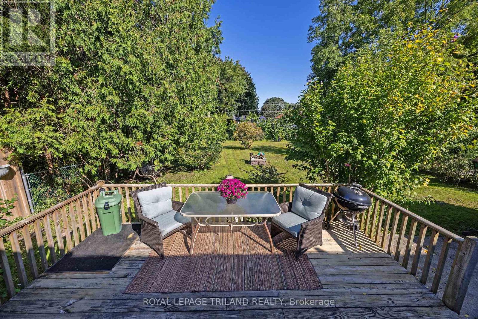1874 CHURCHILL AVENUE - 28