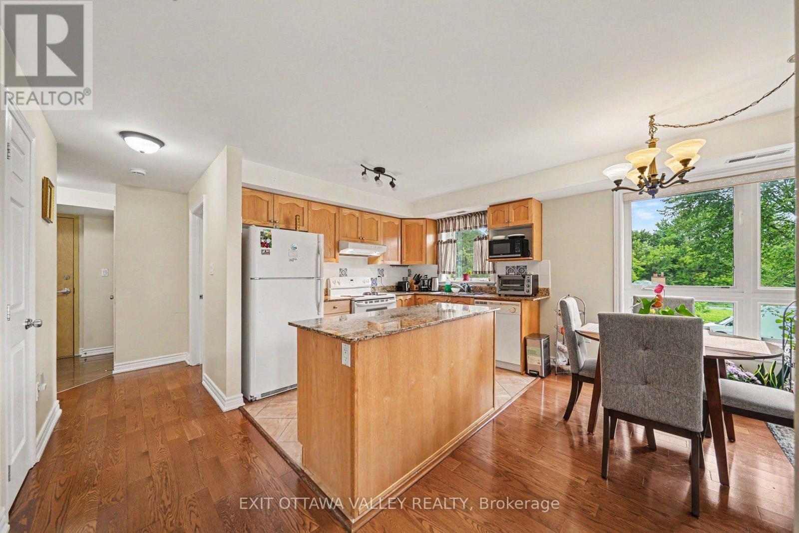 #208 14 NORICE STREET - 13