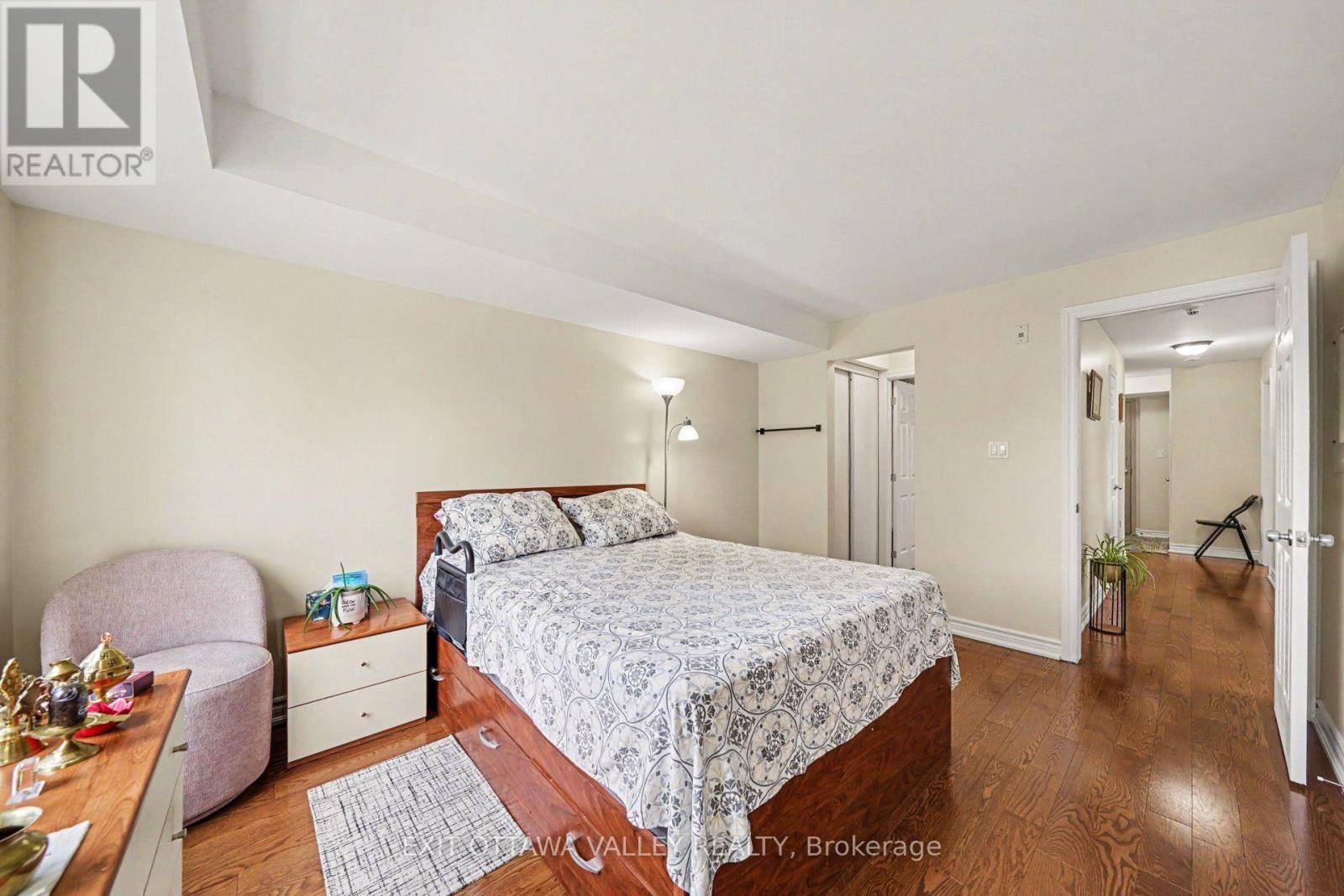 #208 14 NORICE STREET - 17