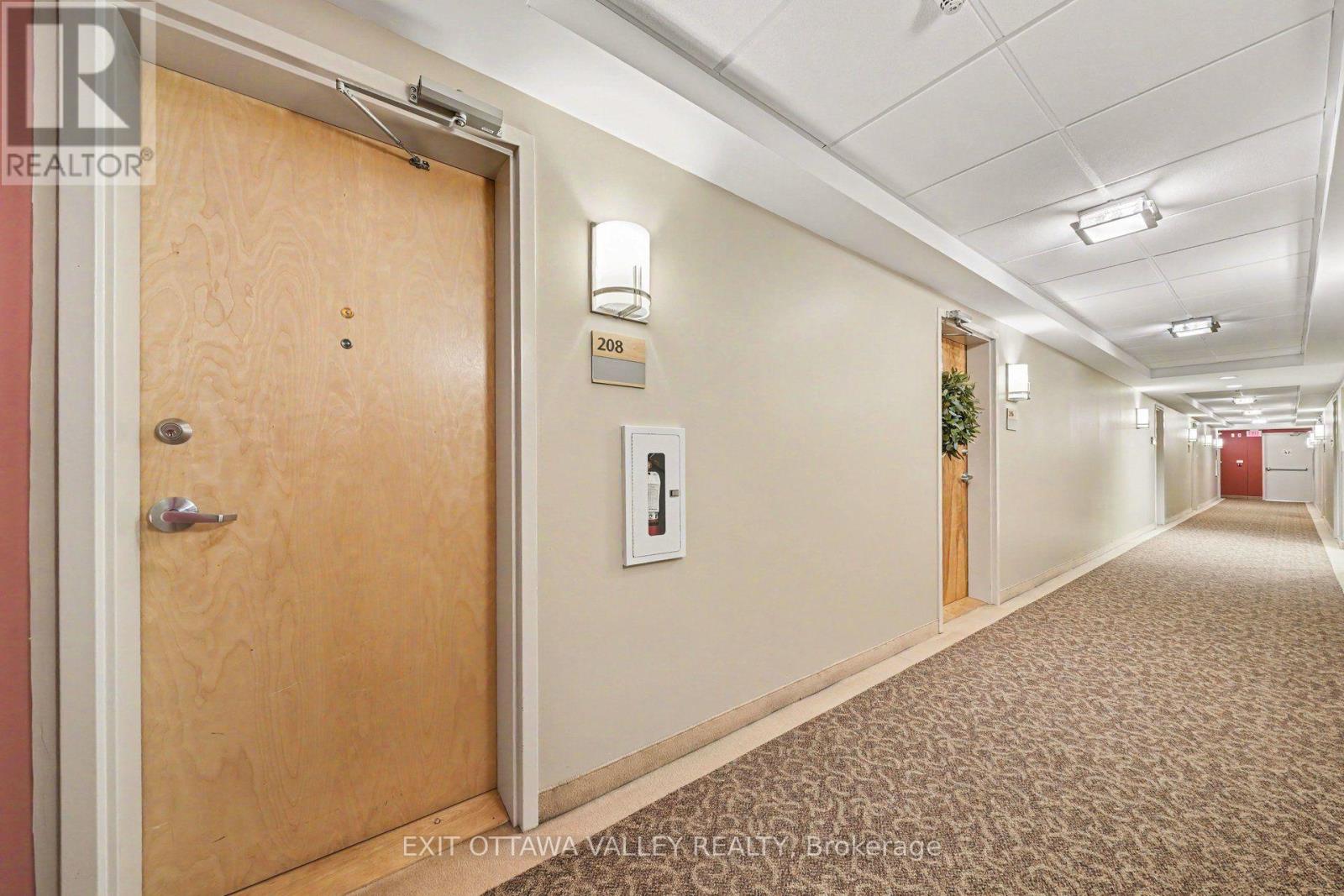#208 14 NORICE STREET - 4