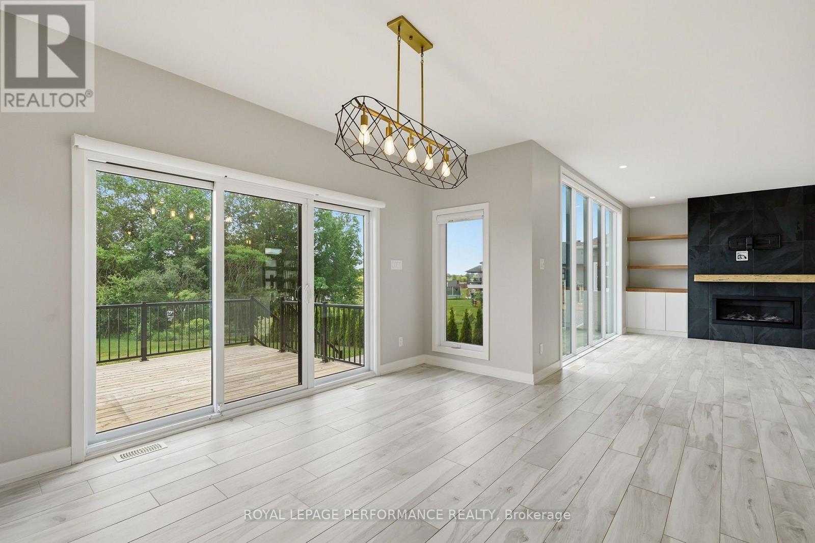 504 BARRAGE STREET - 13