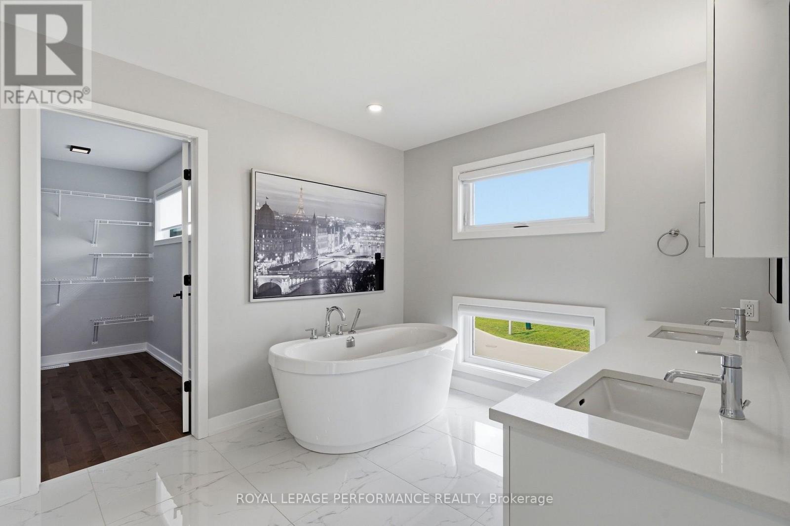 504 BARRAGE STREET - 23