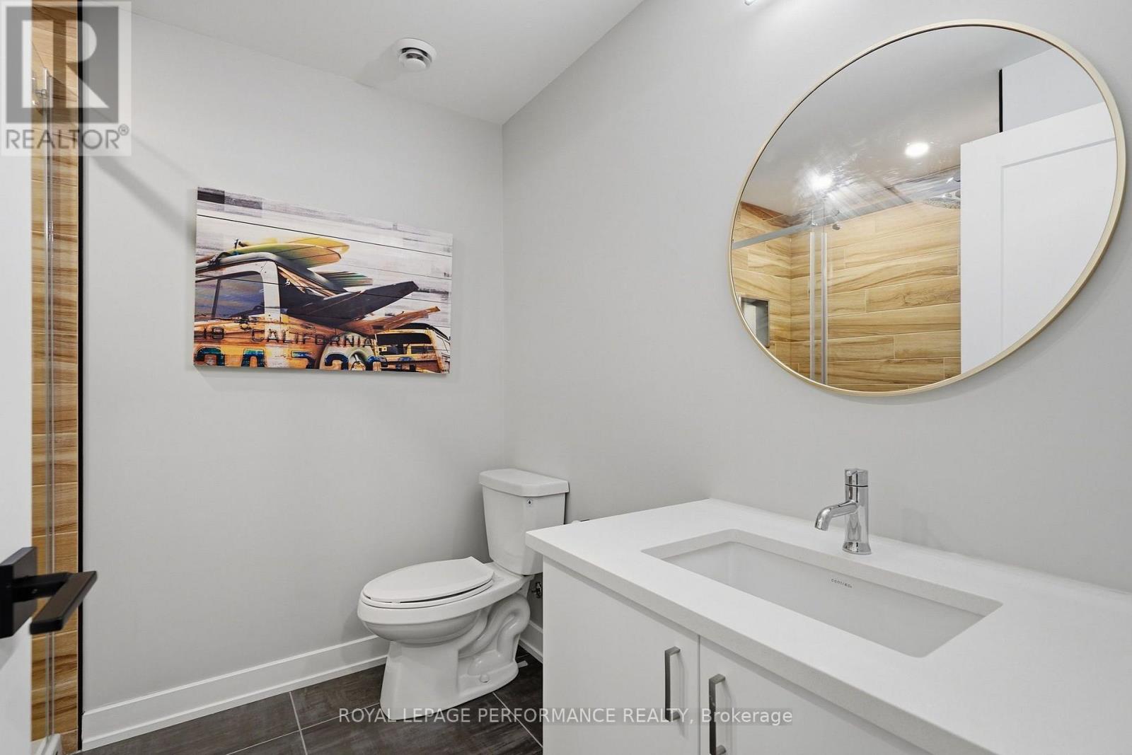 504 BARRAGE STREET - 32