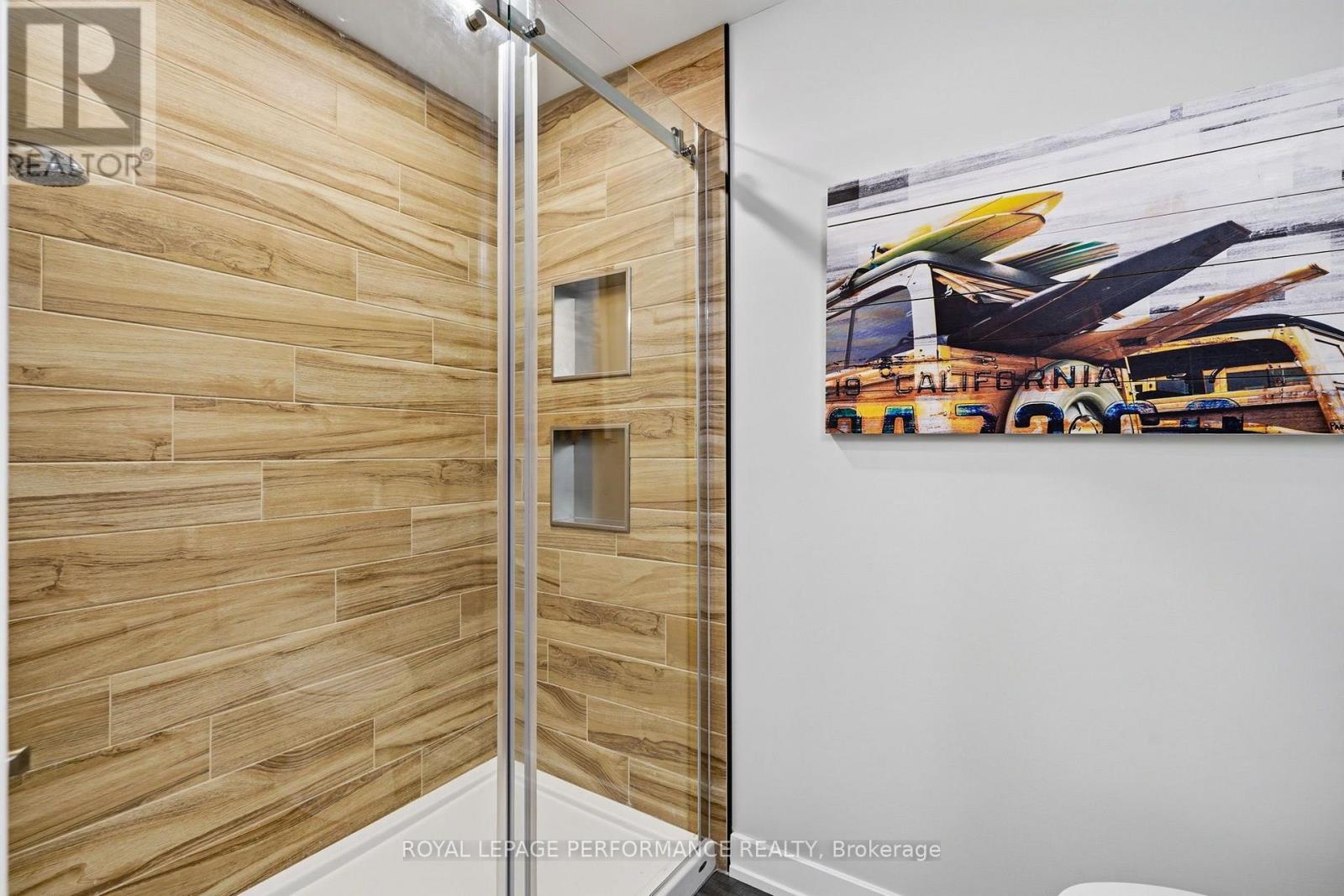 504 BARRAGE STREET - 33