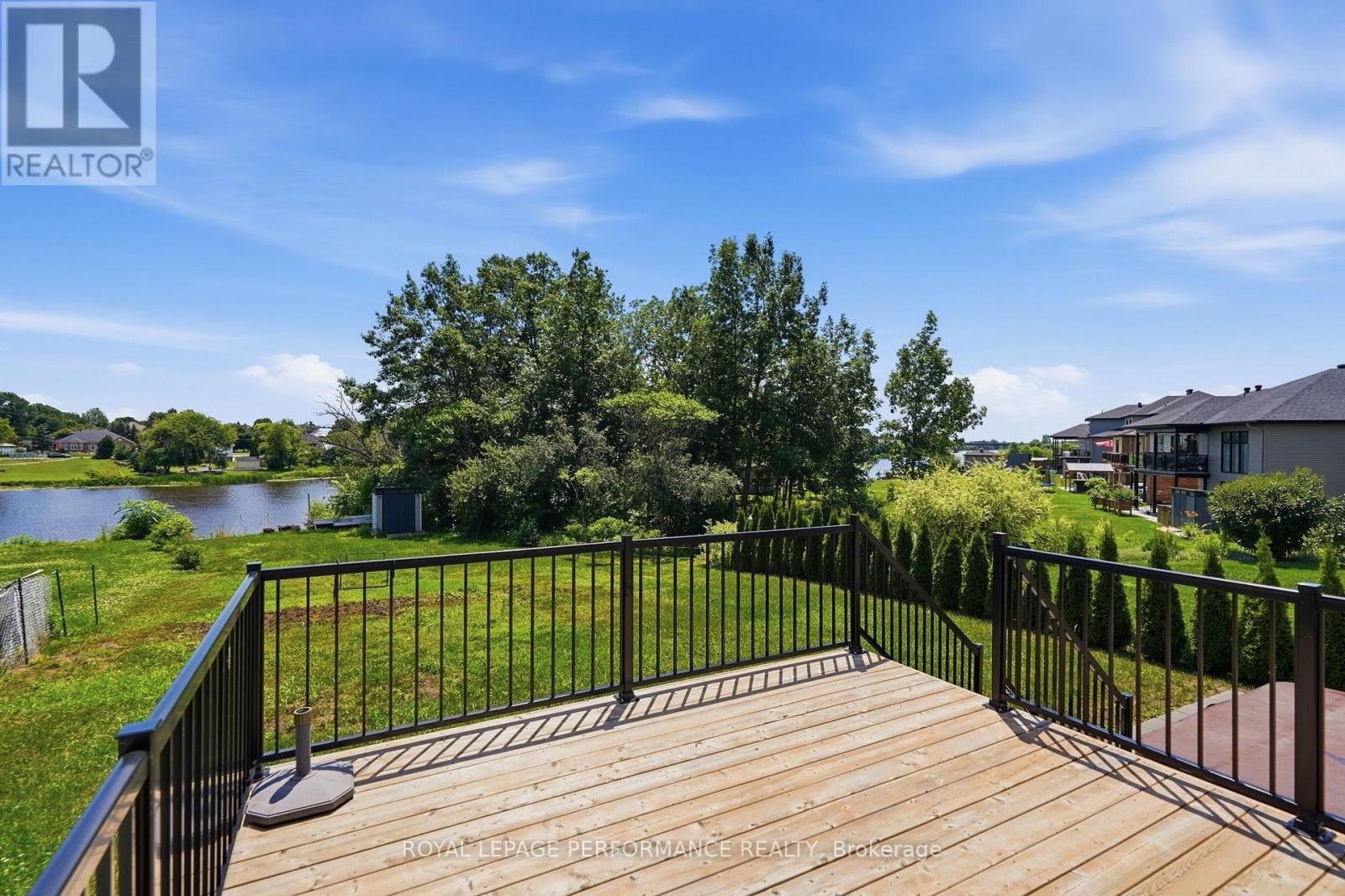 504 BARRAGE STREET - 36