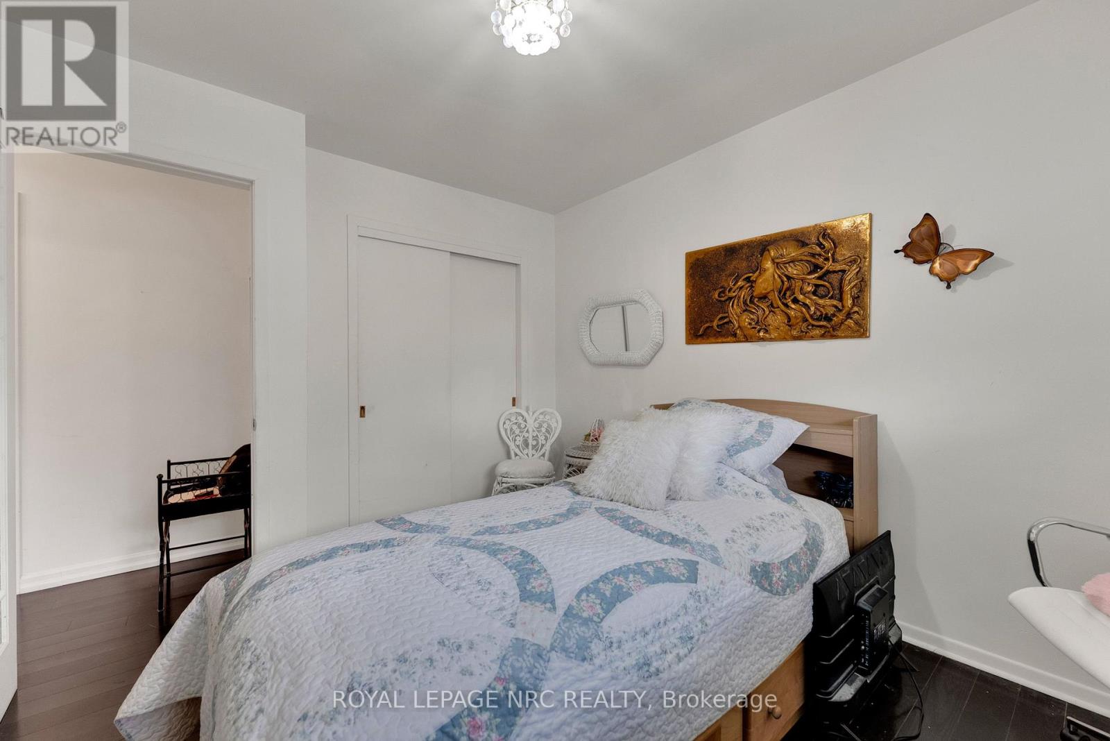 8415 PARKWAY DRIVE - 18