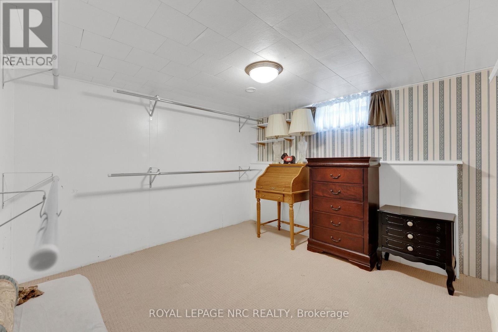 8415 PARKWAY DRIVE - 28