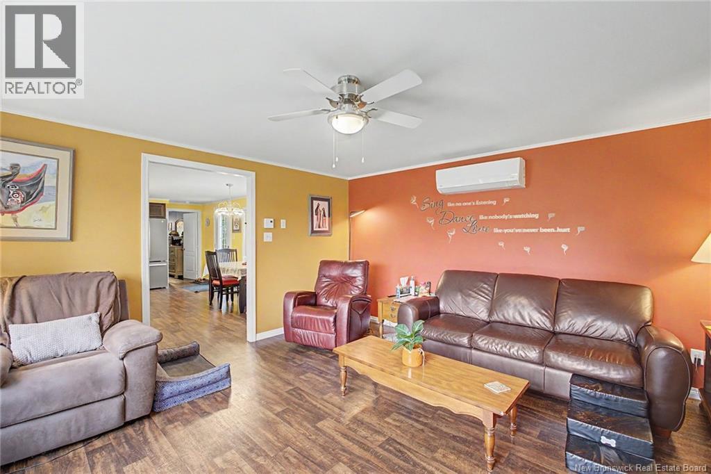 19 Pine Street - Image 15