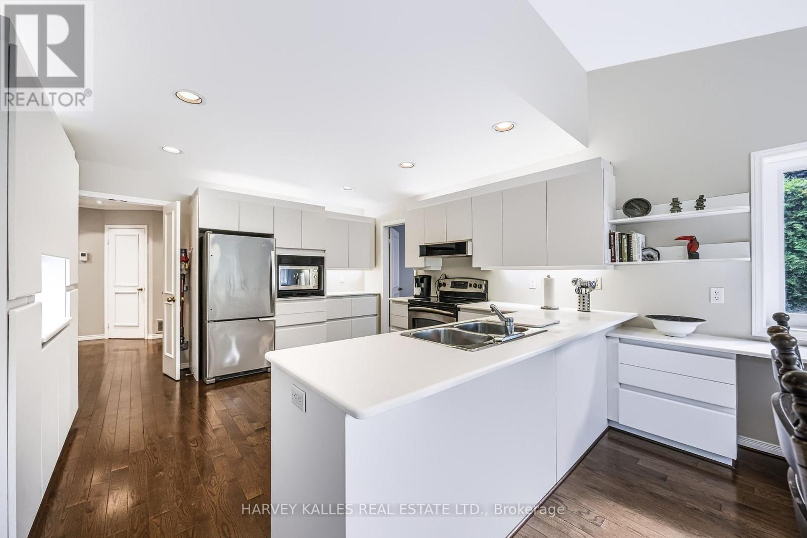 23 PINNACLE ROAD - 12