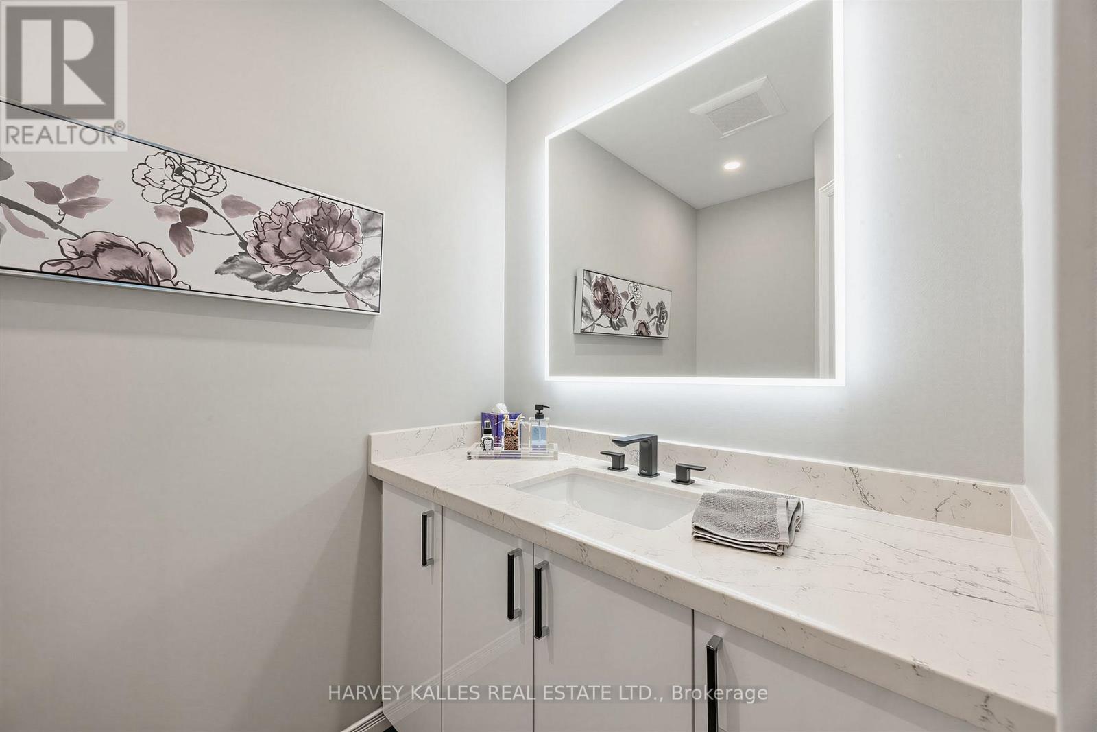 23 PINNACLE ROAD - 18