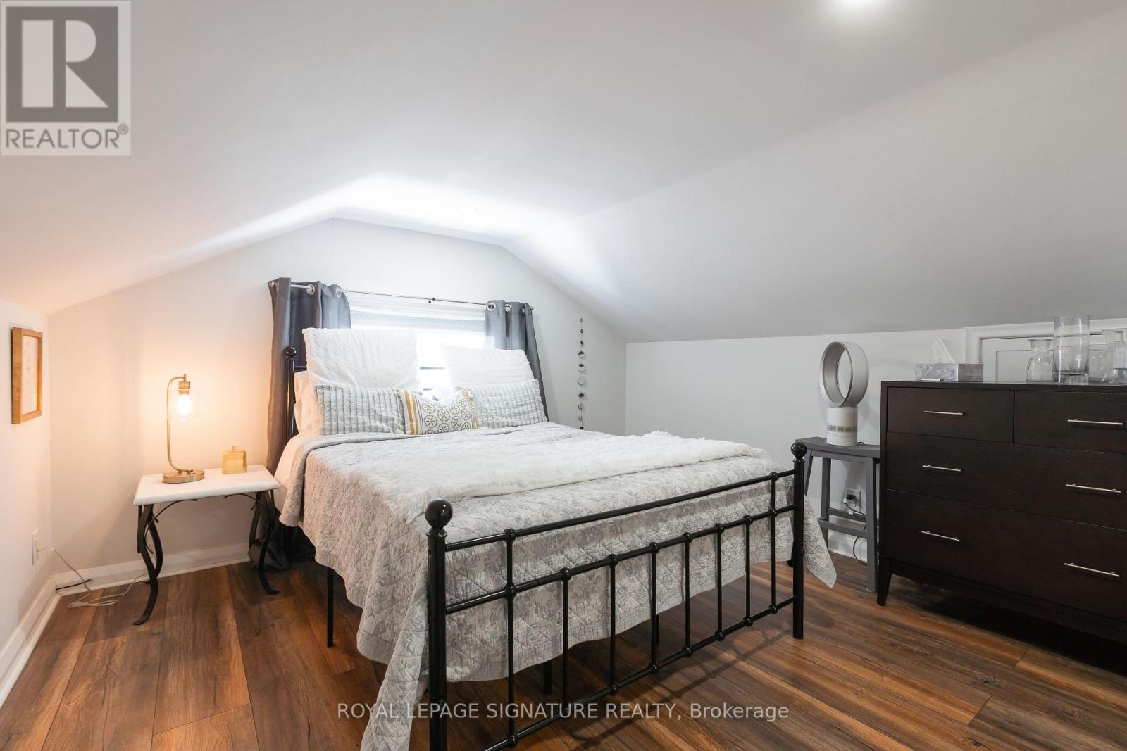 514 ASH STREET - 18