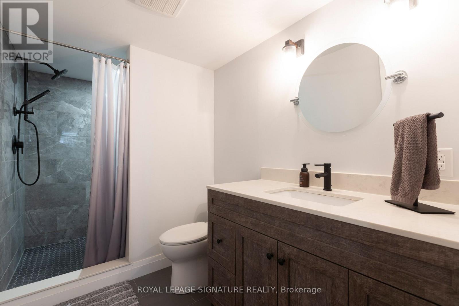 514 ASH STREET - 25