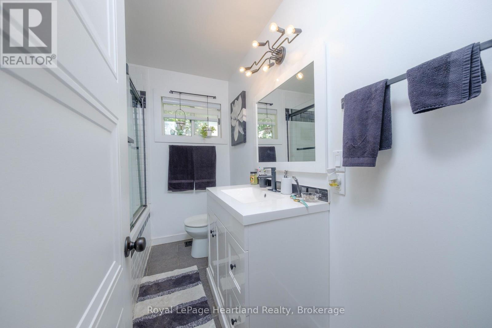 109 CARLING TERRACE - 11