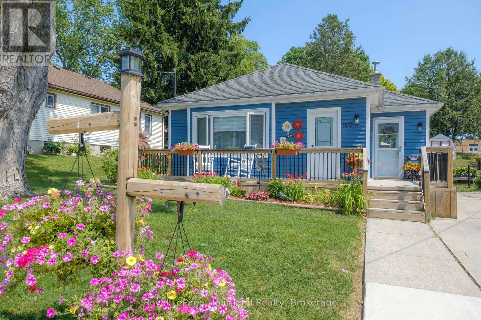 109 CARLING TERRACE - 2