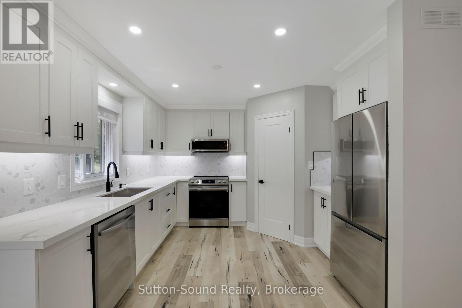 222404 DERBY-KEPPEL TOWNLINE - 12