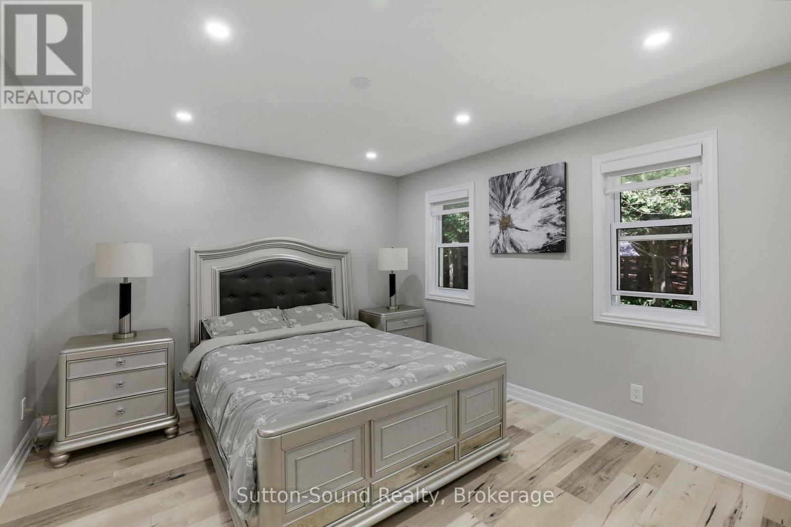 222404 DERBY-KEPPEL TOWNLINE - 15