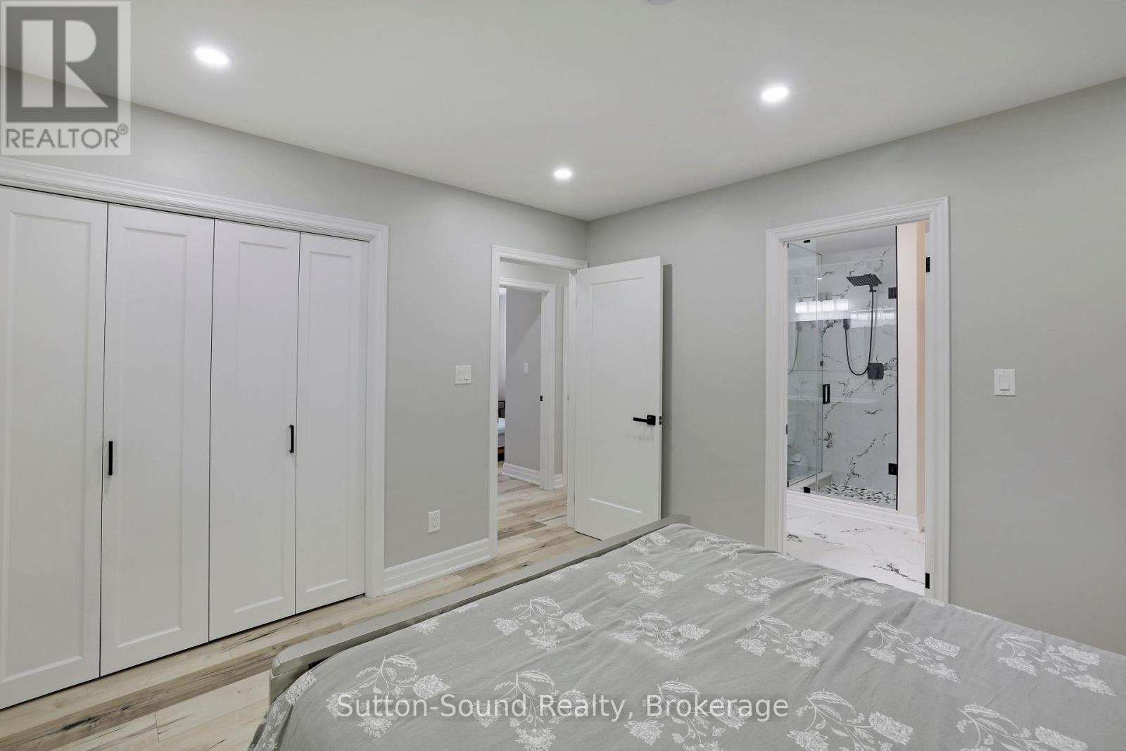 222404 DERBY-KEPPEL TOWNLINE - 17