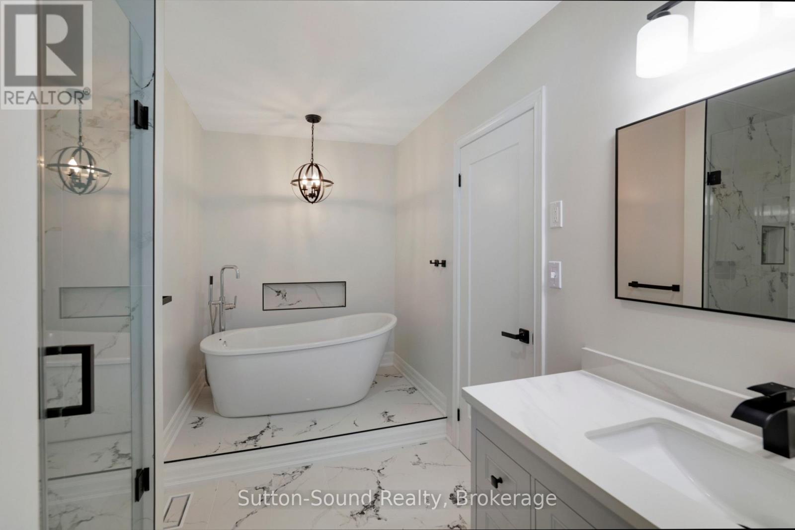 222404 DERBY-KEPPEL TOWNLINE - 21