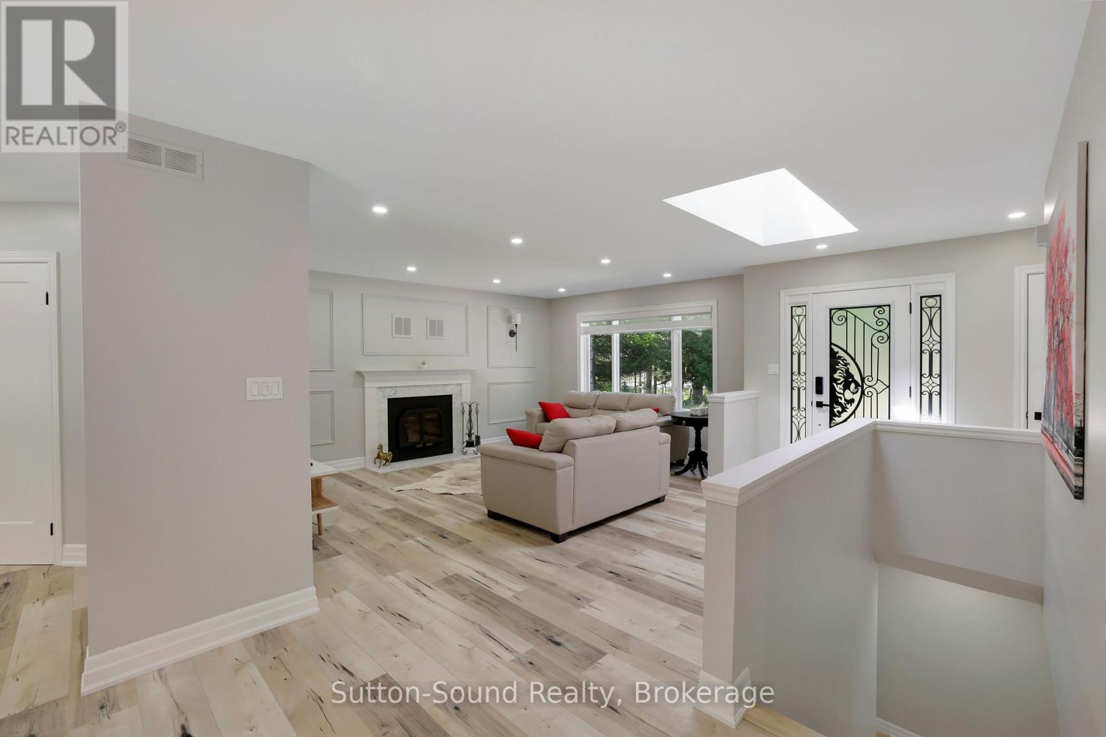 222404 DERBY-KEPPEL TOWNLINE - 25
