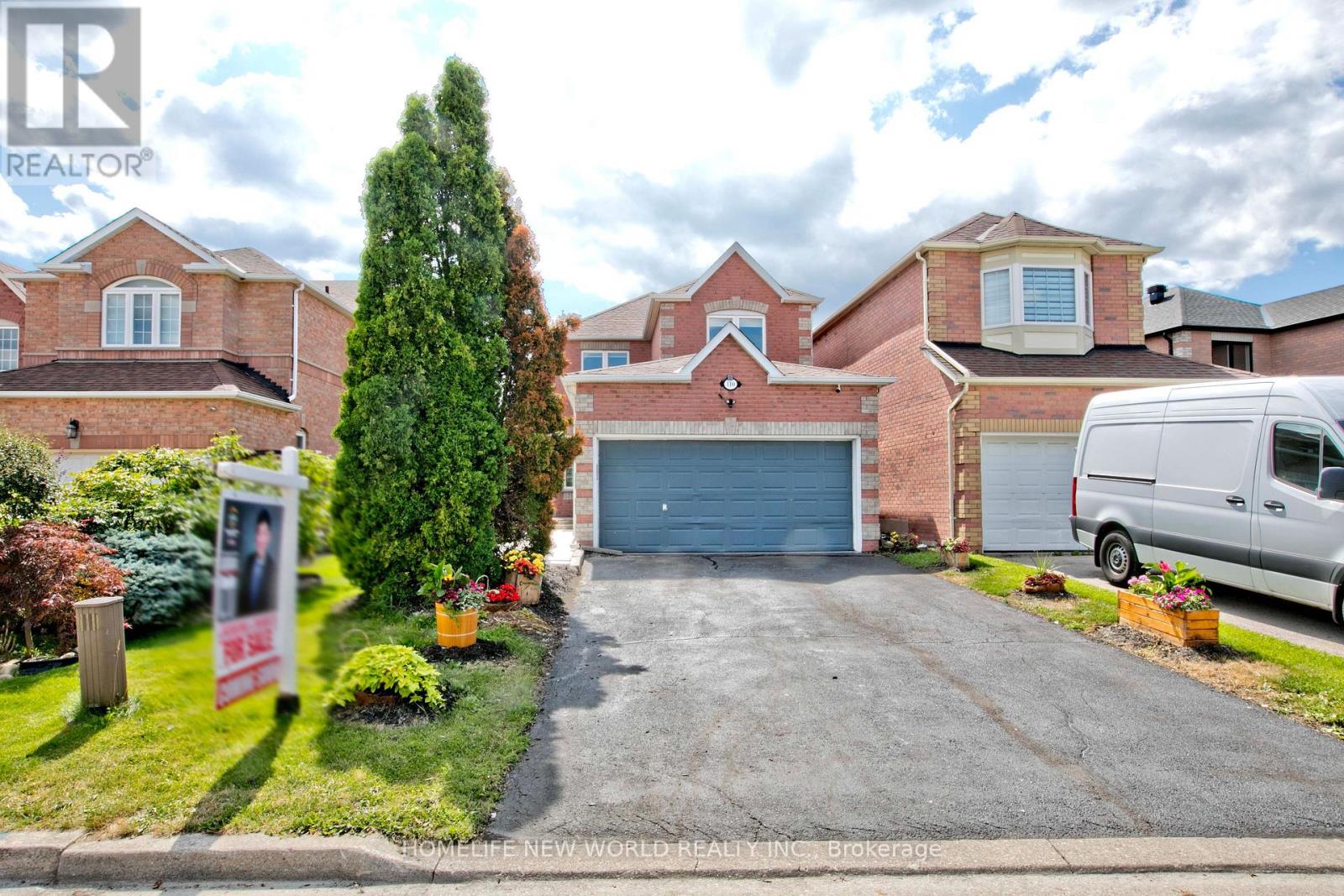 110 CAIRNCROSS CRESCENT - 1