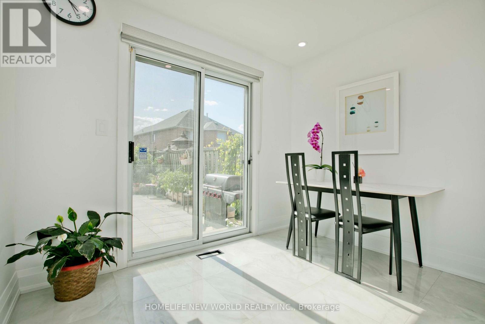 110 CAIRNCROSS CRESCENT - 12