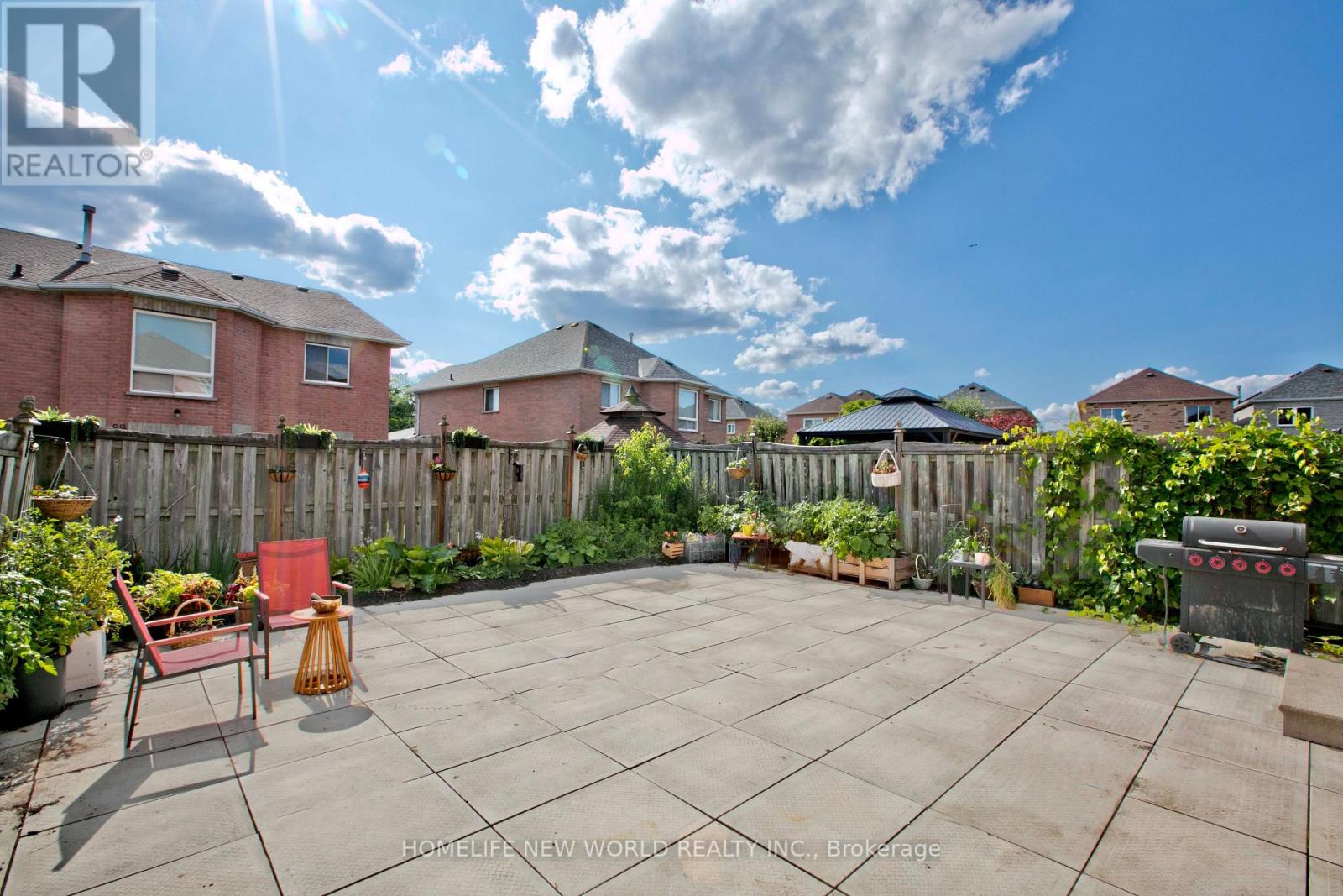 110 CAIRNCROSS CRESCENT - 27