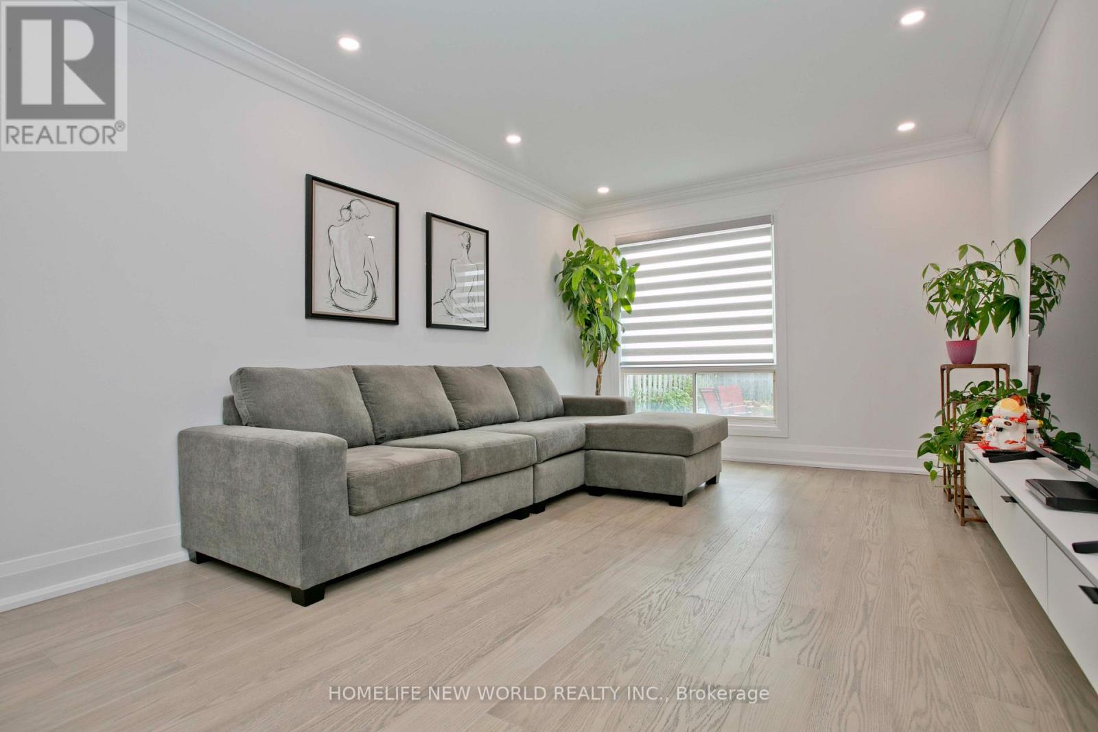 110 CAIRNCROSS CRESCENT - 4