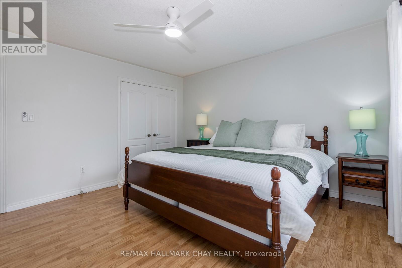 22 PETER STREET - 14
