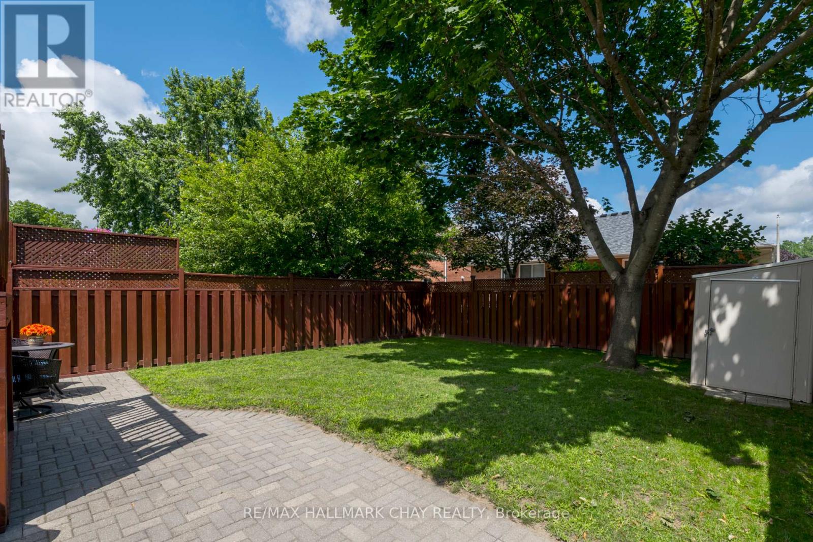 22 PETER STREET - 28