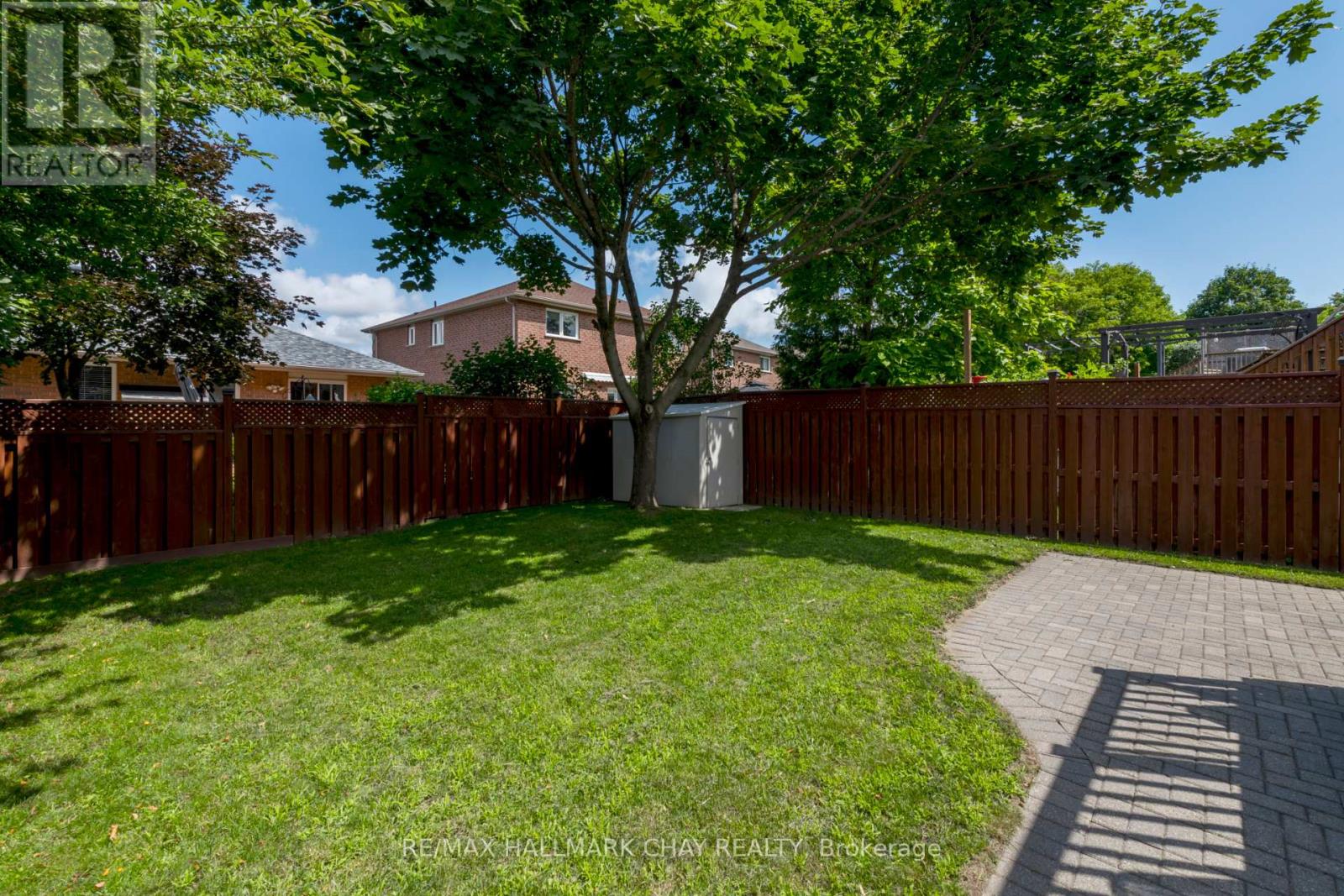 22 PETER STREET - 31