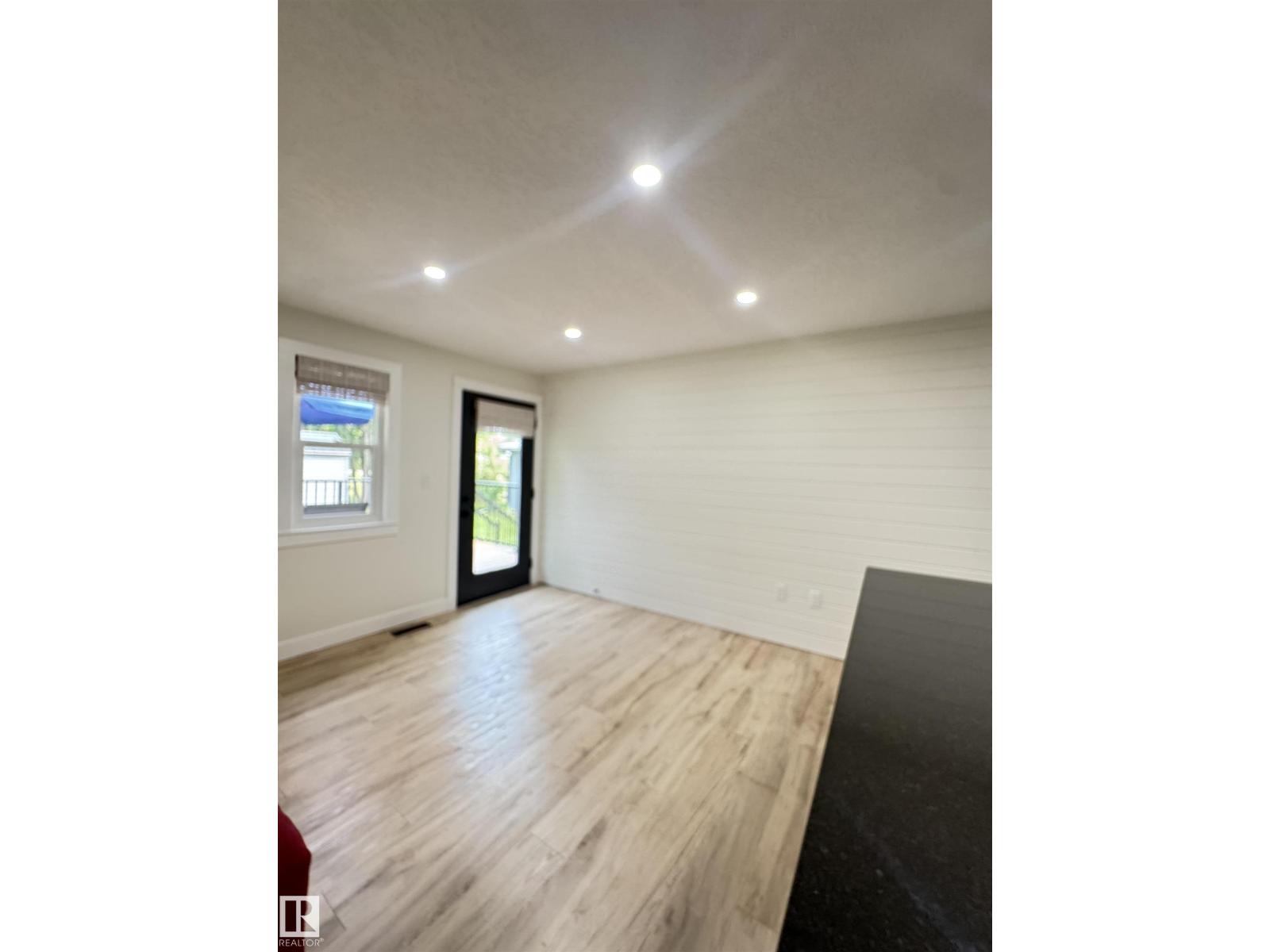 #701 55107 RGE ROAD 33 - 23