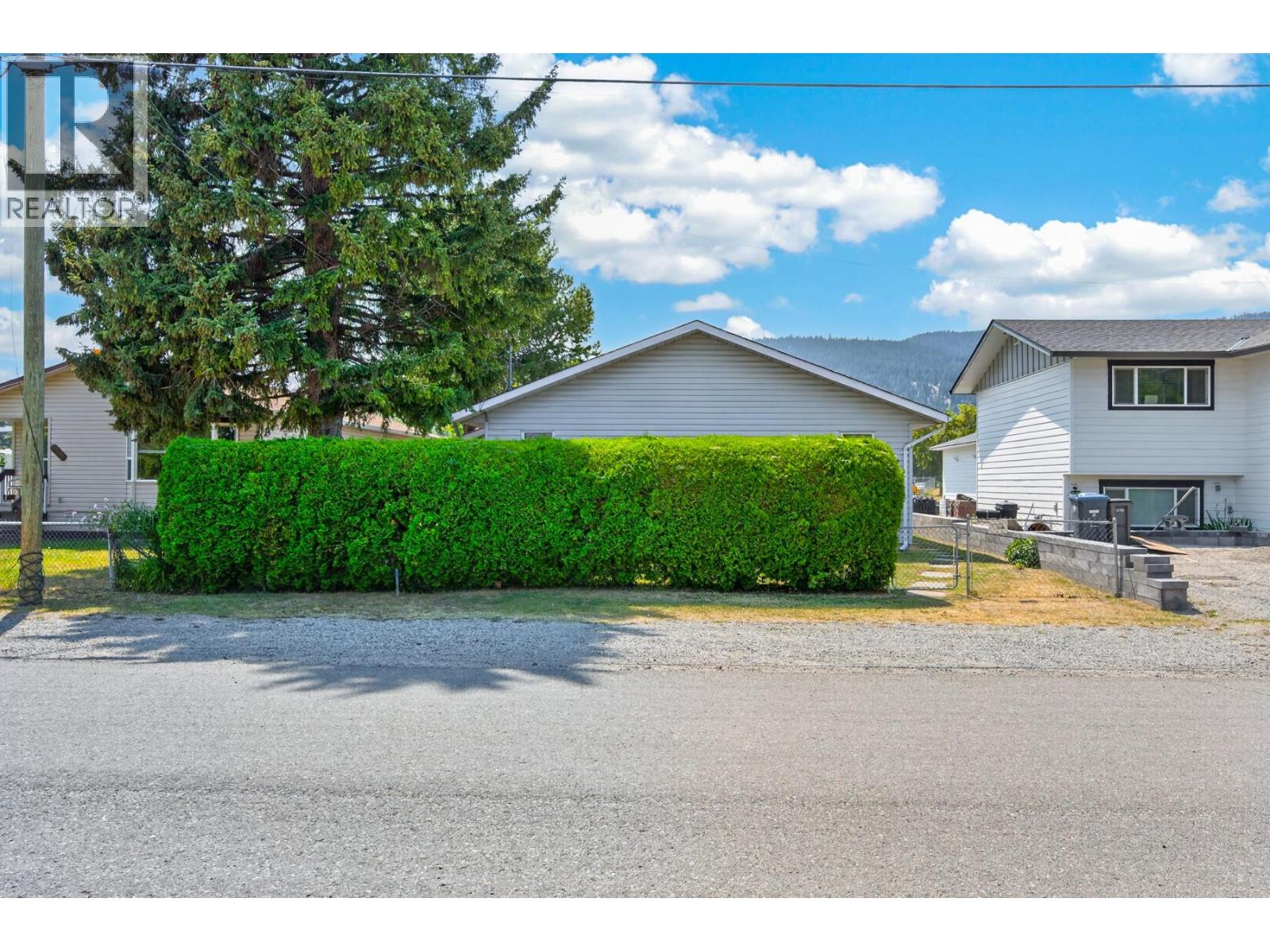 1540 Canford Avenue - 32