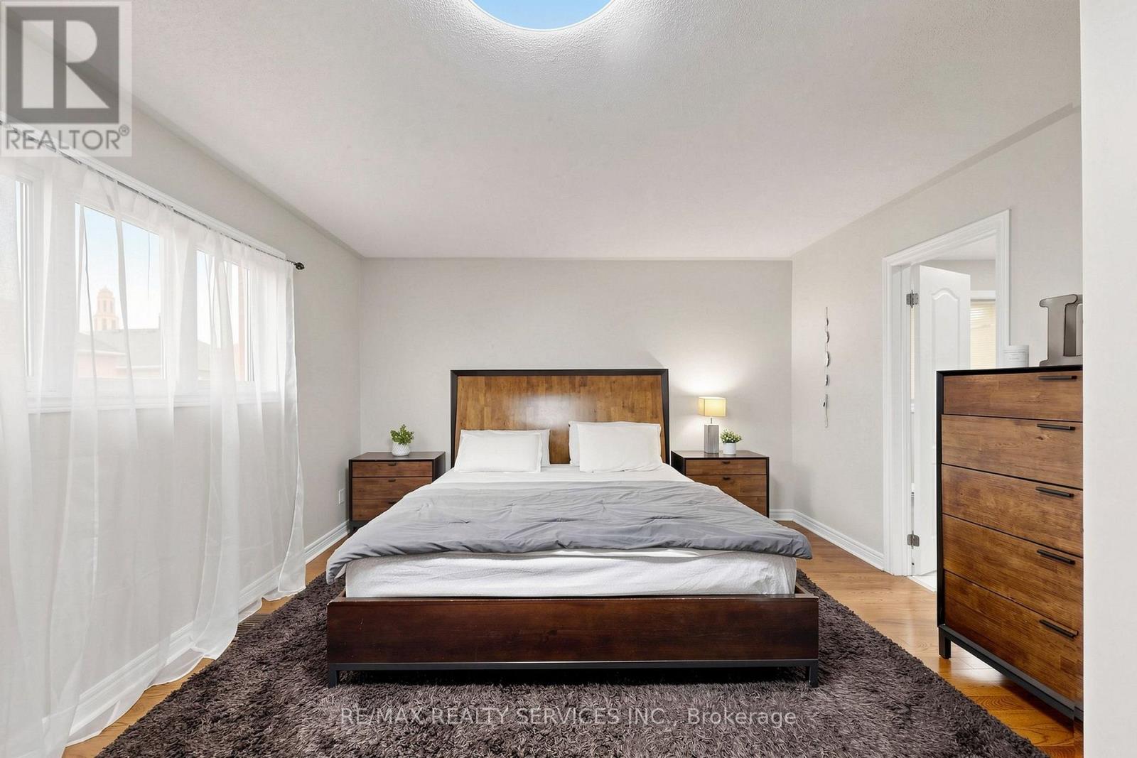 32 HILLPATH CRESCENT - Image 25