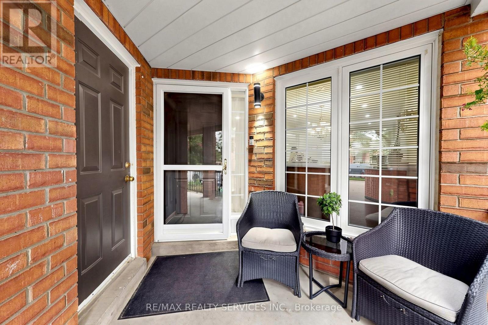 32 HILLPATH CRESCENT - Image 6