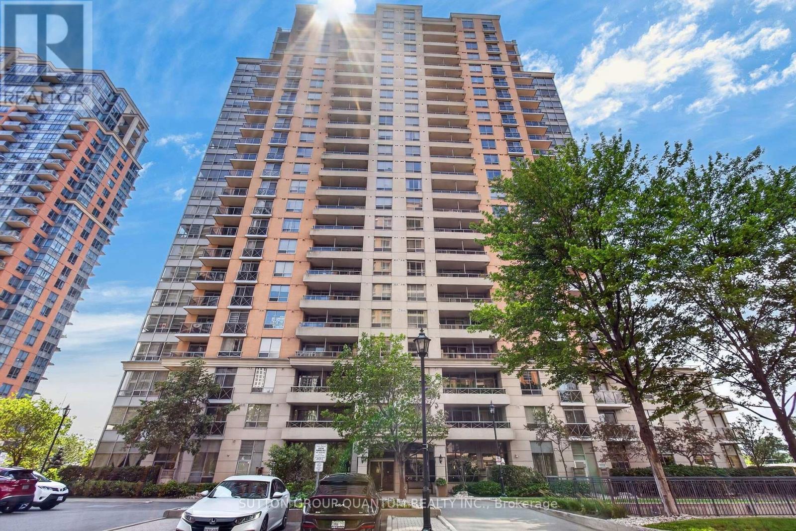 #723 5233 DUNDAS STREET W - 1