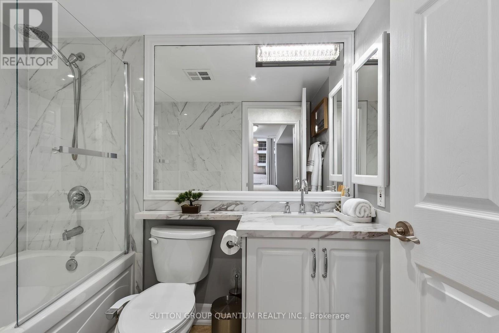 #723 5233 DUNDAS STREET W - 27