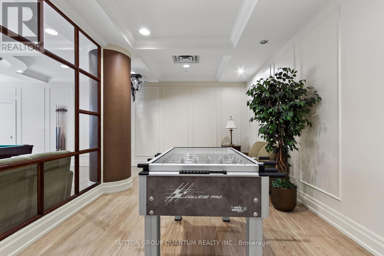 #723 5233 DUNDAS STREET W - 34