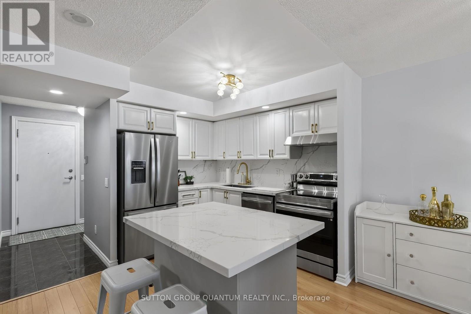 #723 5233 DUNDAS STREET W - 6