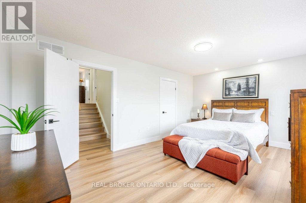 #2 185 HIGHLAND CRESCENT - 18