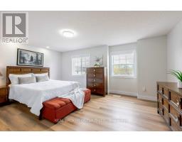 2 - 185 Highland Crescent, Kitchener, ON N2M5P8 Photo 16
