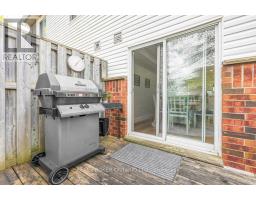 2 - 185 Highland Crescent, Kitchener, ON N2M5P8 Photo 34
