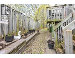 2 - 185 Highland Crescent, Kitchener, ON N2M5P8 Photo 35