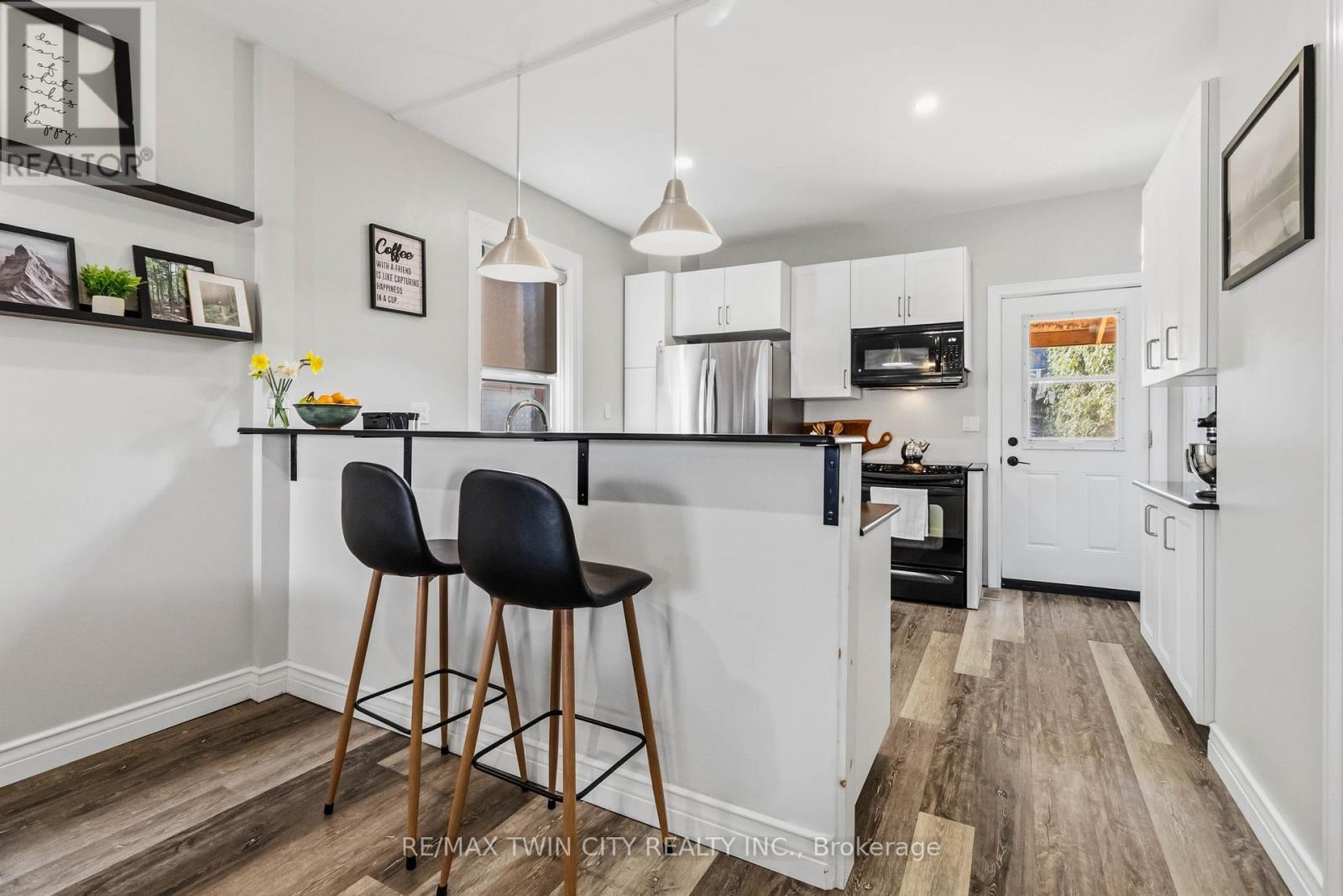 69 ST PAUL AVENUE - Image 13